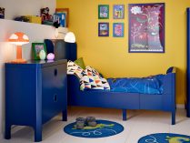 Habitación con mobiliario moderno infantil
